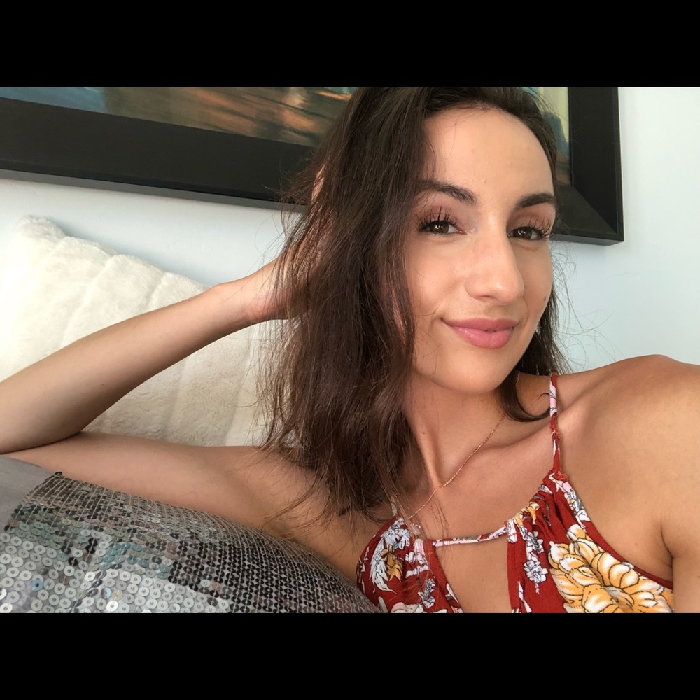 Meet your Posher, Liz